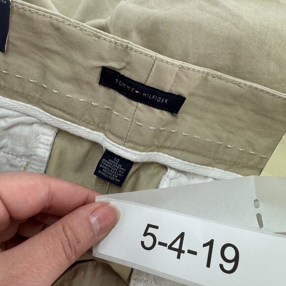 Tommy Hilfiger Shorts Womens 14 Tan Khaki Chino Cotton‎ - Picture 3 of 9